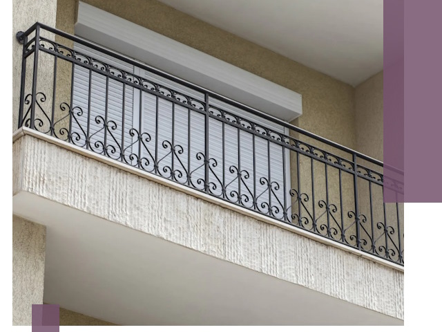 Балконные ограждения из металла и стекла в Кисловодске для домов