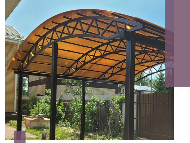 Изготовление навесов под ключ в Кисловодске из качественных материалов