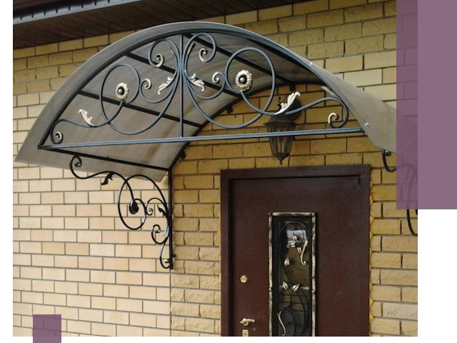 Изготовление козырьков из металла под ключ в Кисловодске