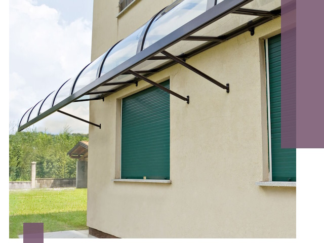 Козырьки над окнами в Кисловодске — изготовление и монтаж по выгоде