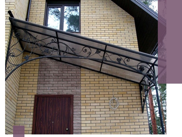 Односкатные козырьки из металла под ключ в Кисловодске